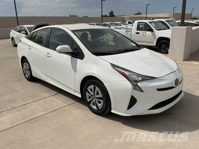 Toyota Prius Carros