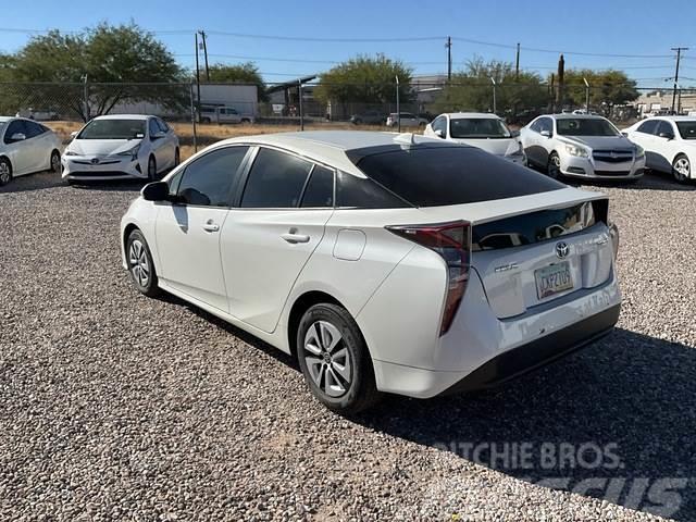 Toyota Prius Carros