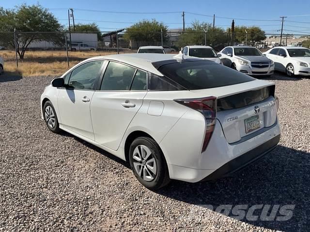 Toyota Prius Carros