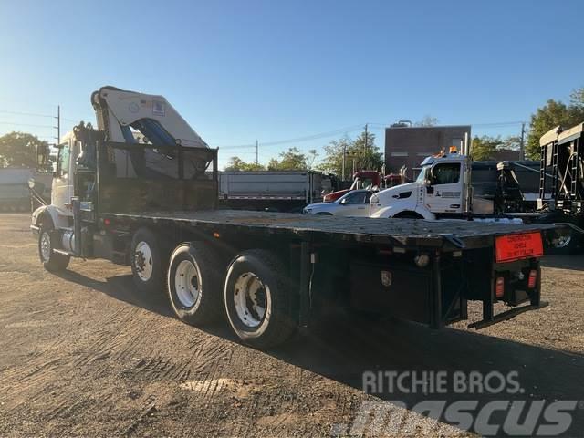 Volvo VHD Camiones de cama baja