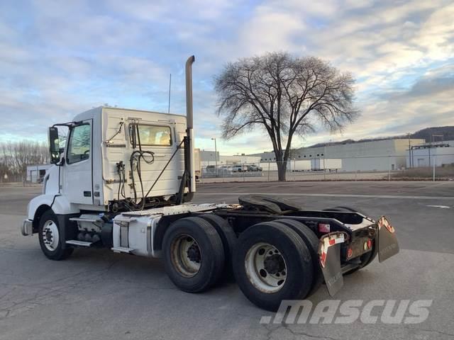 Volvo VNL Camiones tractor