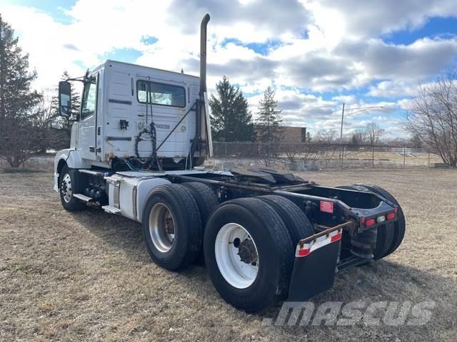 Volvo VNL Camiones tractor