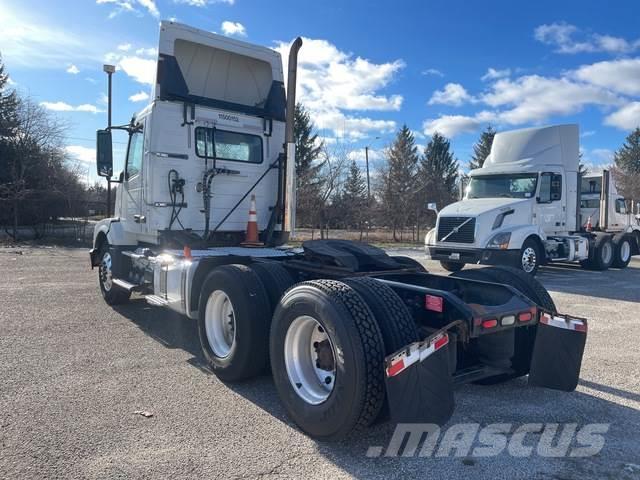 Volvo VNL Camiones tractor