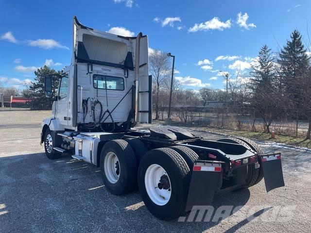 Volvo VNL Camiones tractor