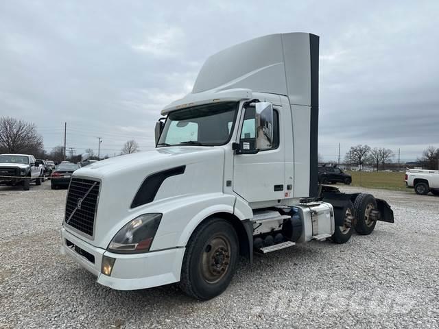 Volvo VNL Camiones tractor