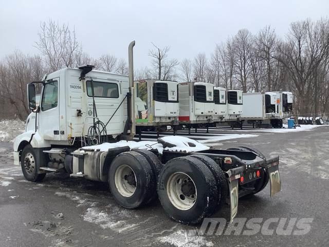 Volvo VNL Camiones tractor