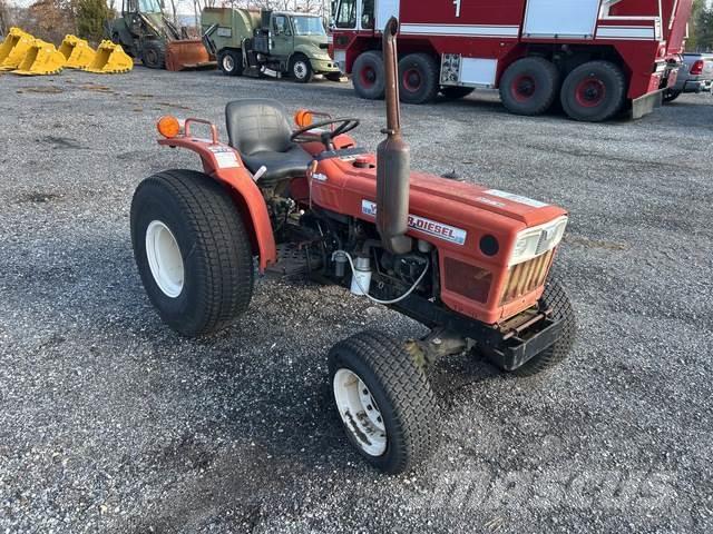 Yanmar YM226D Tractores