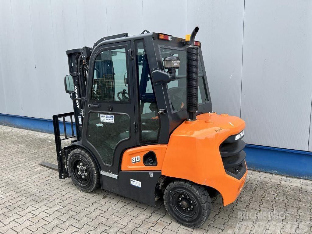 Doosan D30NXP Camiones diesel