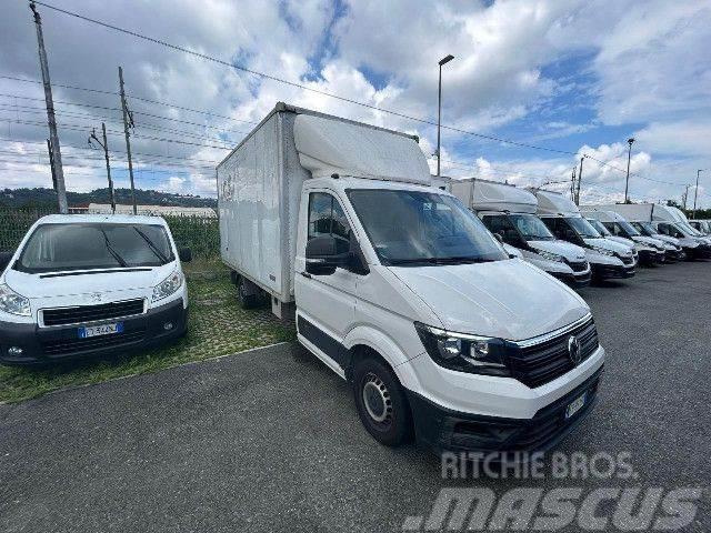 Volkswagen CRAFTER Camiones con caja de remolque