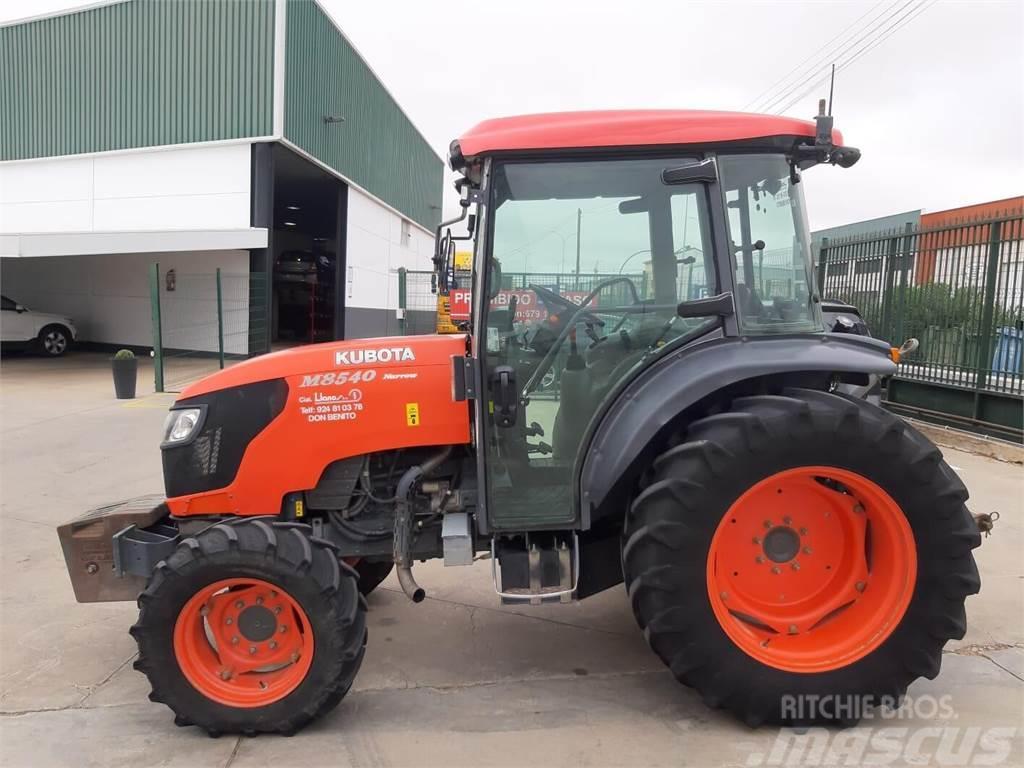 Kubota M8540 Tractores