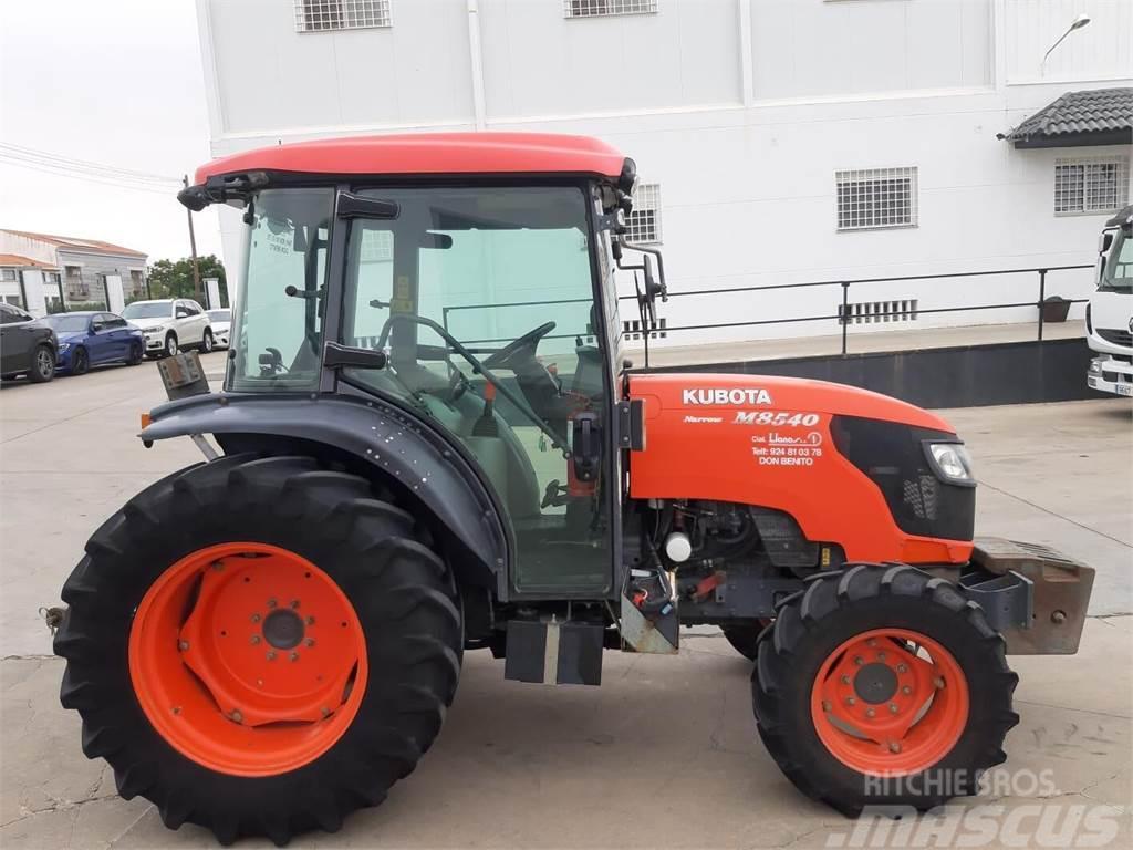 Kubota M8540 Tractores