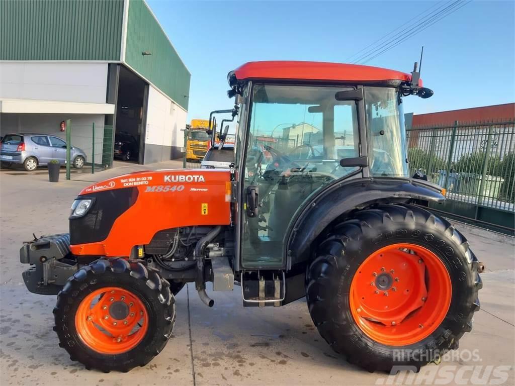 Kubota M8540 Tractores