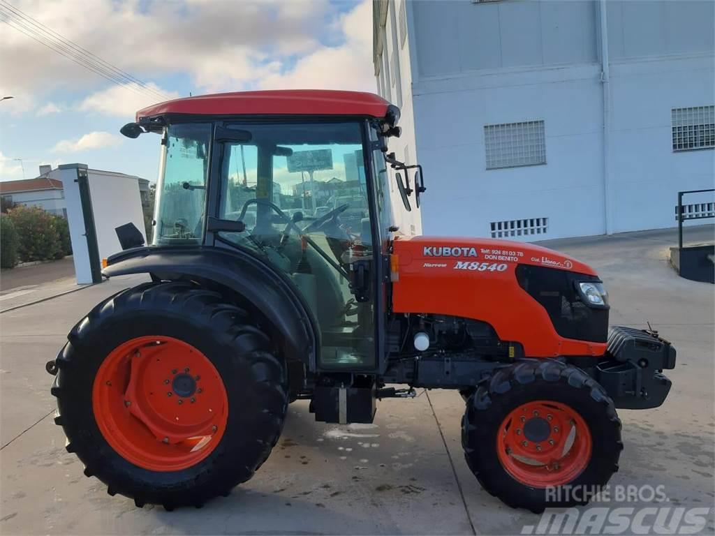 Kubota M8540 Tractores