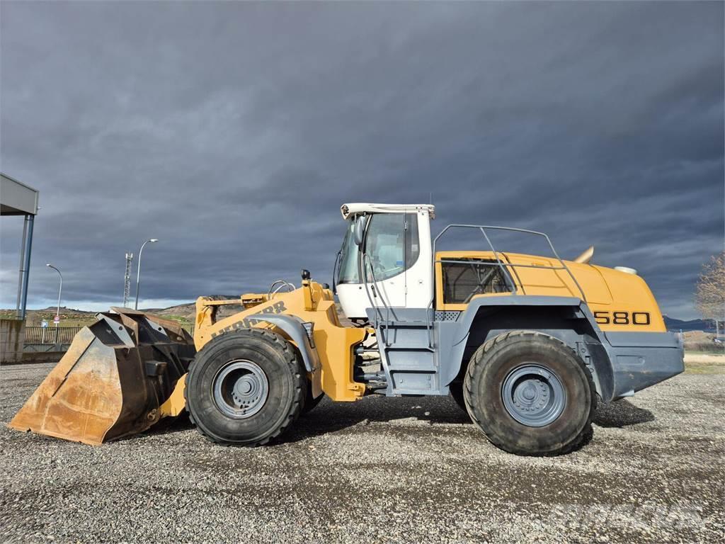 Liebherr L580 Cargadoras sobre ruedas