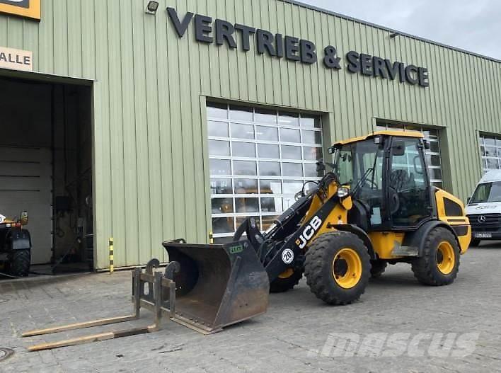 JCB 407 Cargadoras sobre ruedas