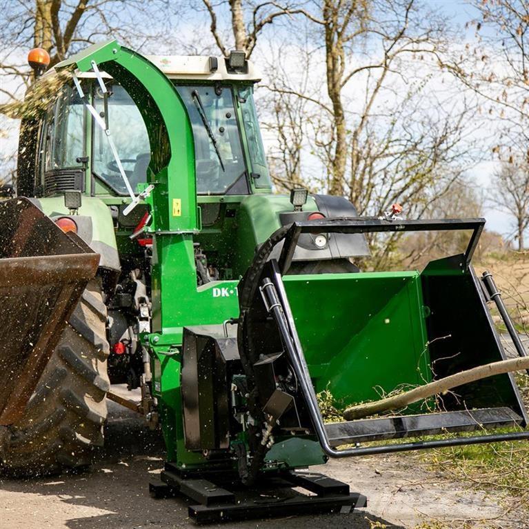  - - -  FLISHUGGER TIL TRAKTOR KAPACITET OP TIL Ø25 Remolques forestales