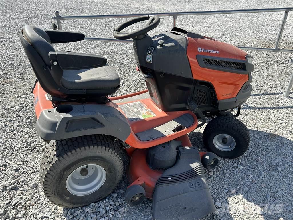 Husqvarna YTH24V48 Tractores corta-césped