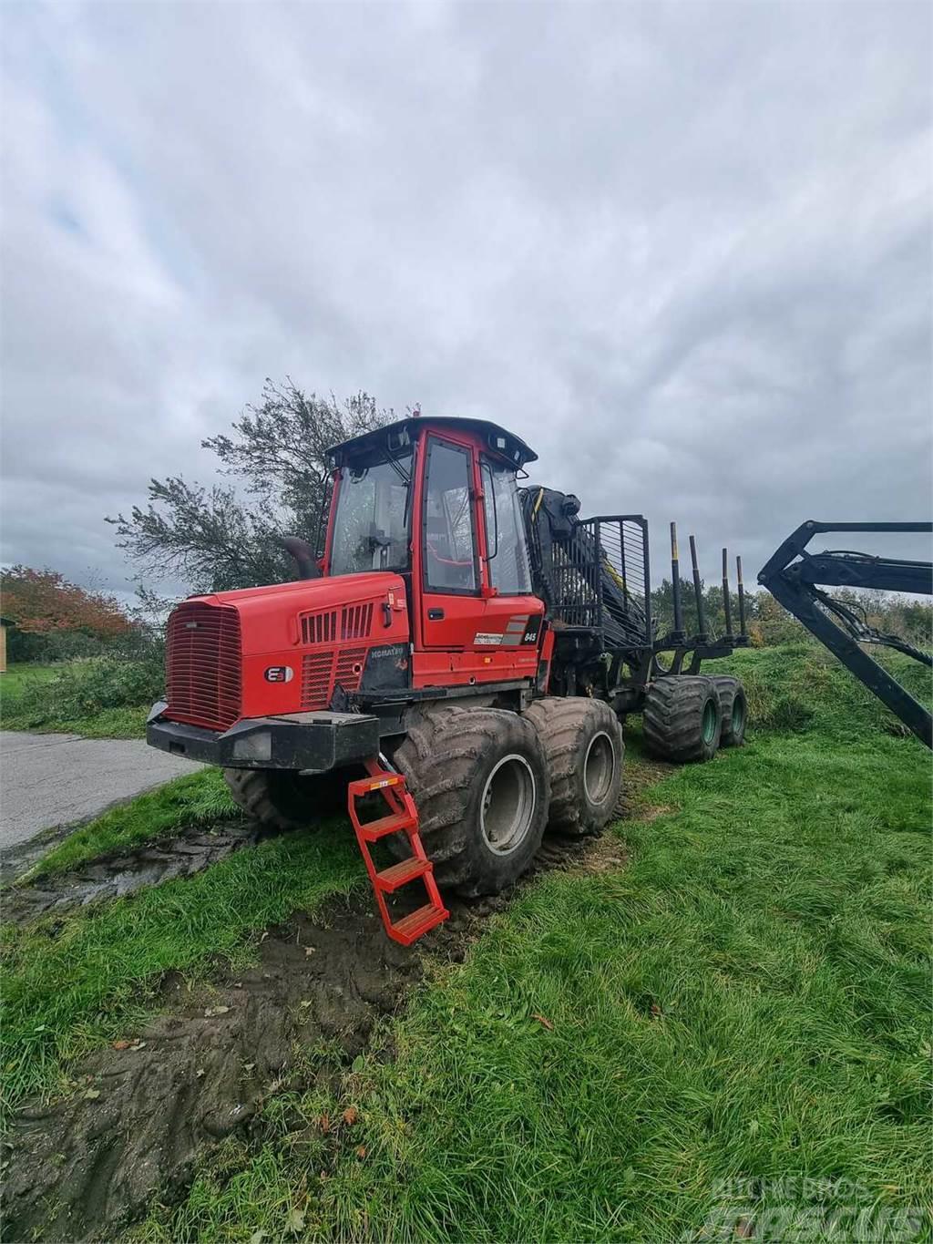 Komatsu 845 Transportadoras