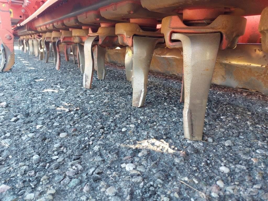 Kuhn HR6004DR Arrastradoras para campos