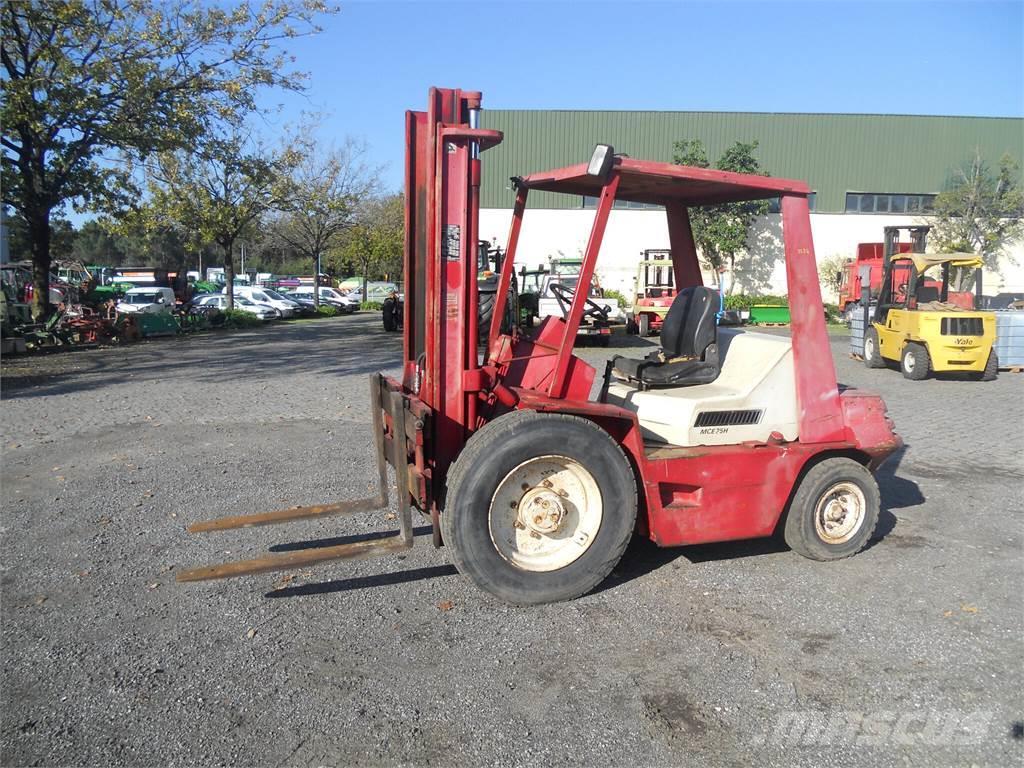 Manitou MCE25H Montacargas - otros