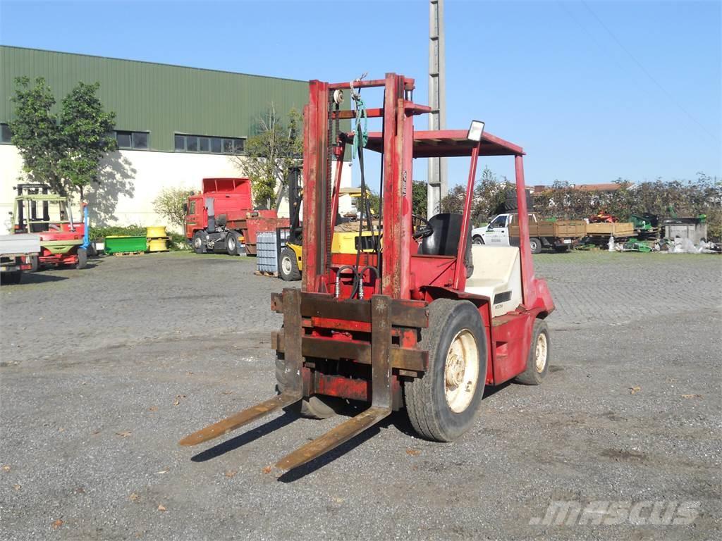 Manitou MCE25H Montacargas - otros