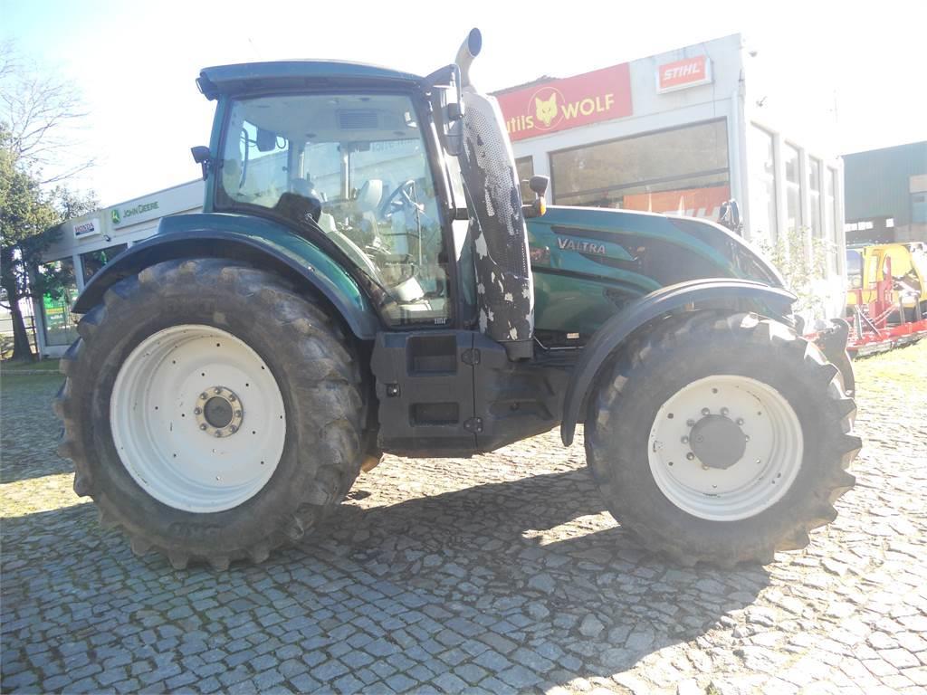 Valtra T174 Tractores