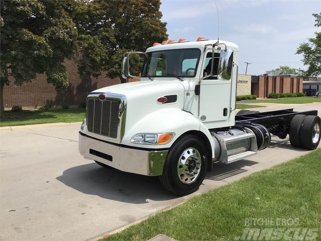 Peterbilt 337 Otros camiones