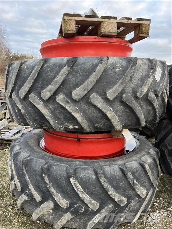 Continental 650/65R42 Fendt røde inkl. låse Ruedas dobles