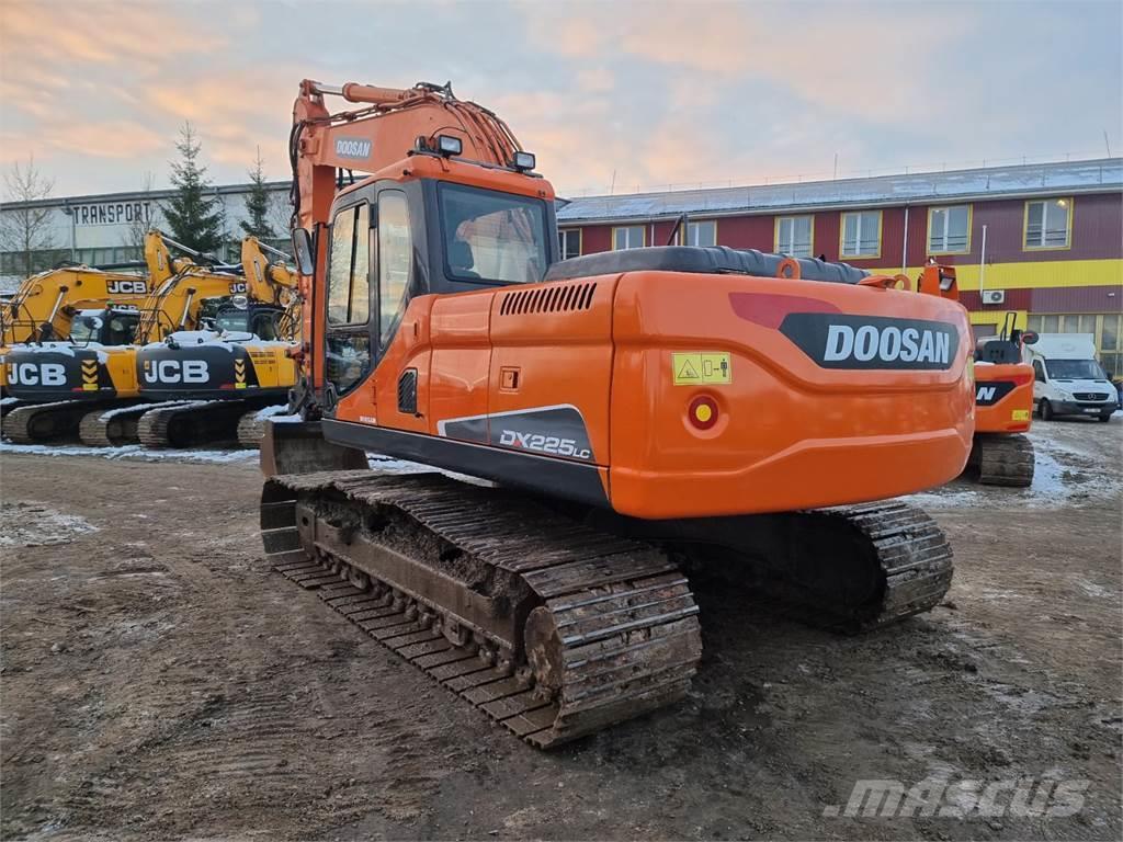 Doosan DX225LC Excavadoras sobre orugas