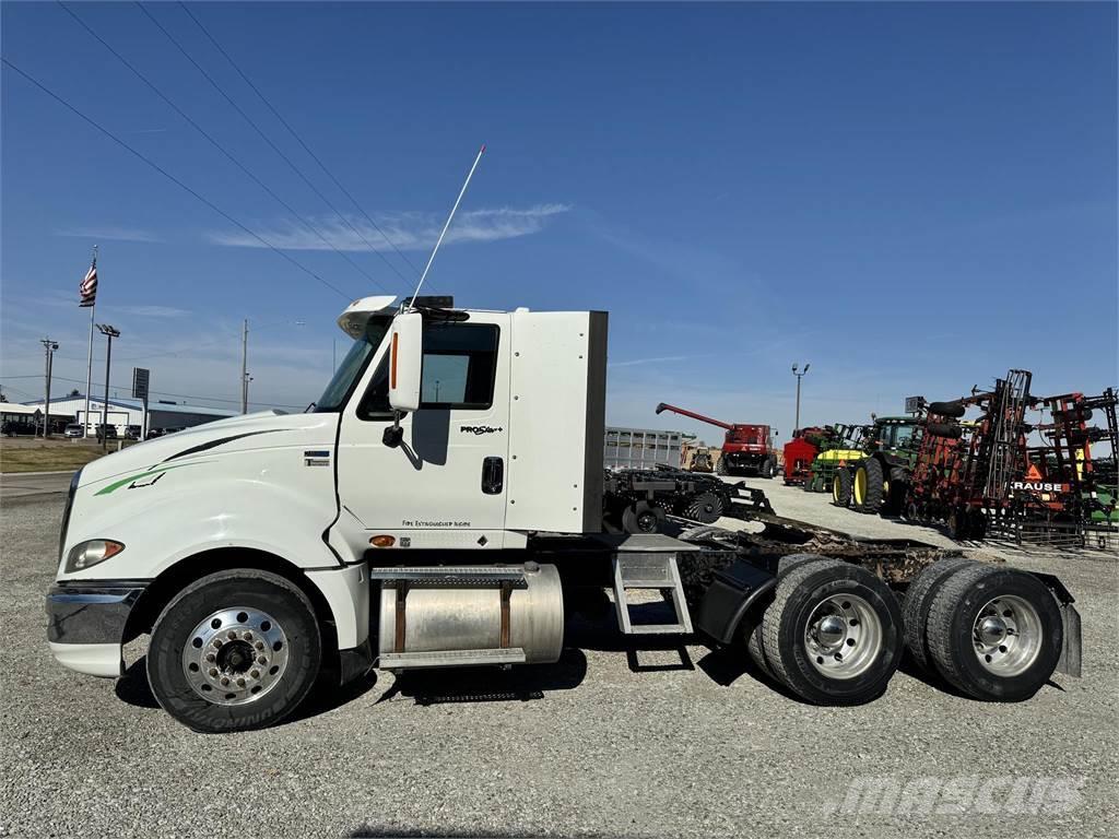 International PROSTAR Camiones tractor