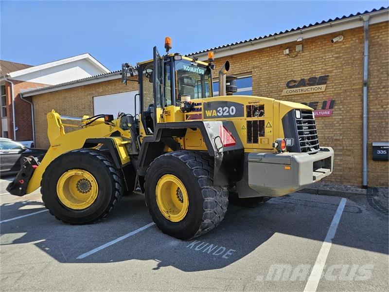 Komatsu WA320-5H Cargadoras sobre ruedas