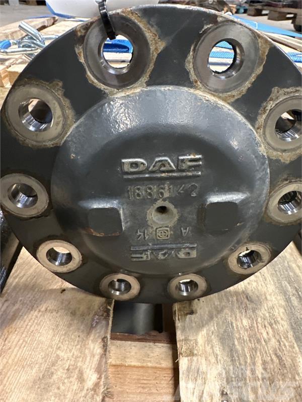 DAF  1886142 HALFSHAFT Ejes