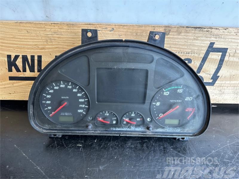 Iveco  INSTRUMENT CLUSTER 5801938082 Otros componentes