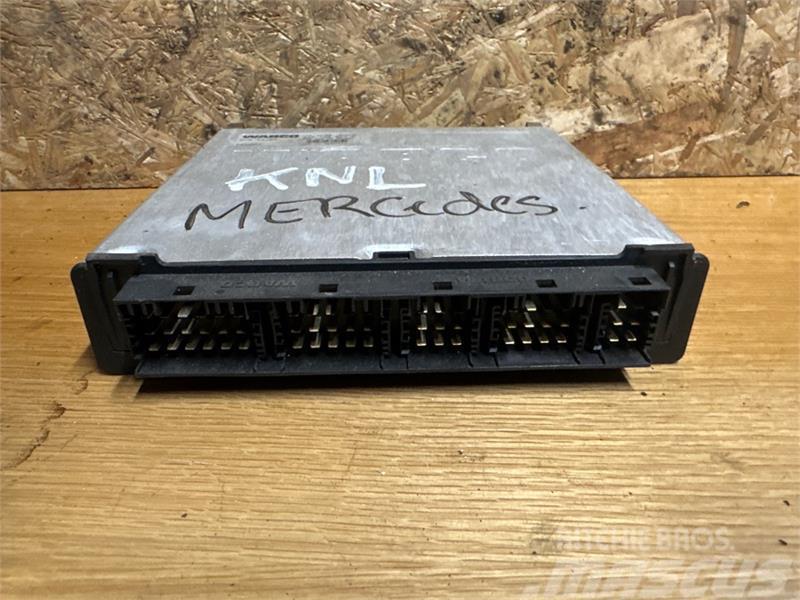 Mercedes-Benz MERCEDES ECU EPB A0004465636 Componentes electrónicos