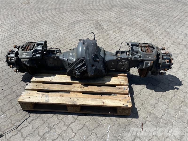 Mercedes-Benz MERCEDES REAR AXLE  A9603510201 Ejes