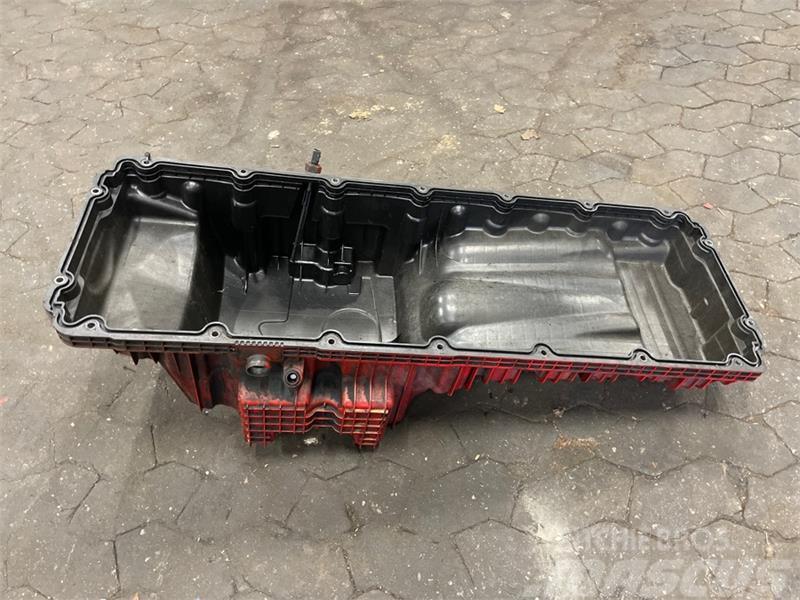 Mercedes-Benz MERCEDES OIL SUMP A4710105513 Motores