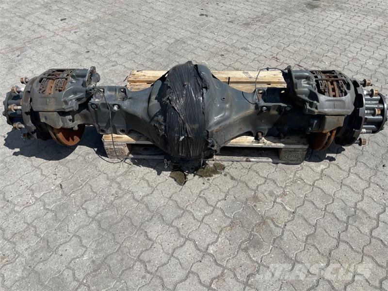 Mercedes-Benz MERCEDES REAR AXLE  A9603510201 Ejes