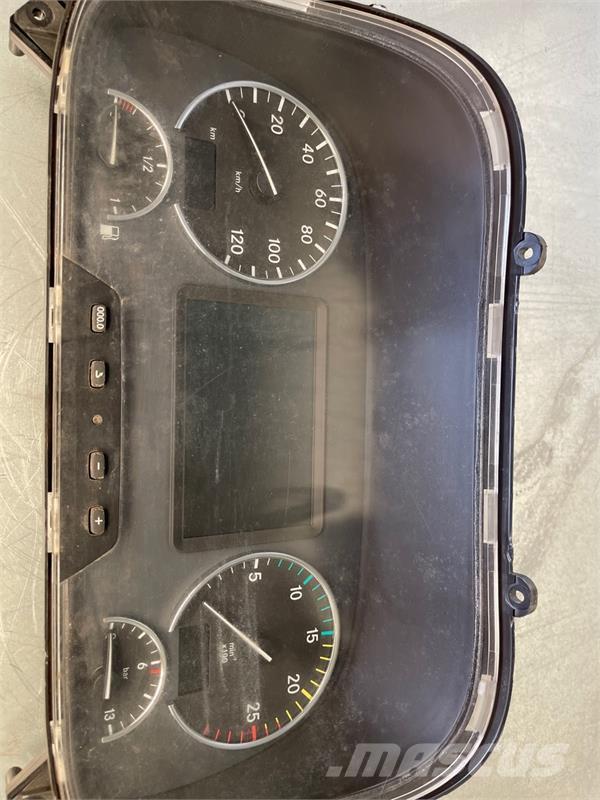 Mercedes-Benz MERCEDES COMBI INSTRUMENT A0034461821 Otros componentes