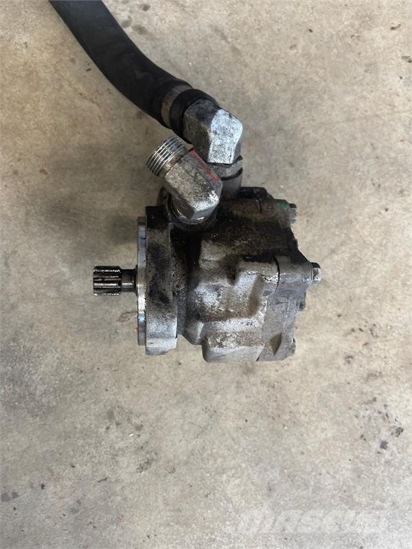 Mercedes-Benz MERCEDES STEERING PUMP A0034606080 Otros componentes