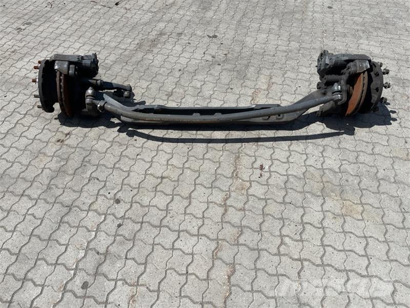 Mercedes-Benz MERCEDES FRONT AXLE A0003301000 Ejes