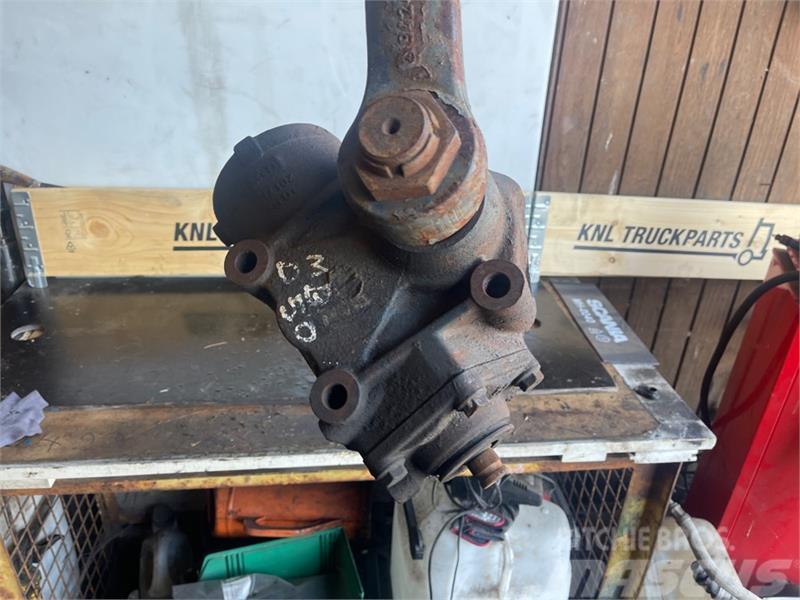 Mercedes-Benz MERCEDES LS8 STEERING GEAR  A9404600100 Otros componentes