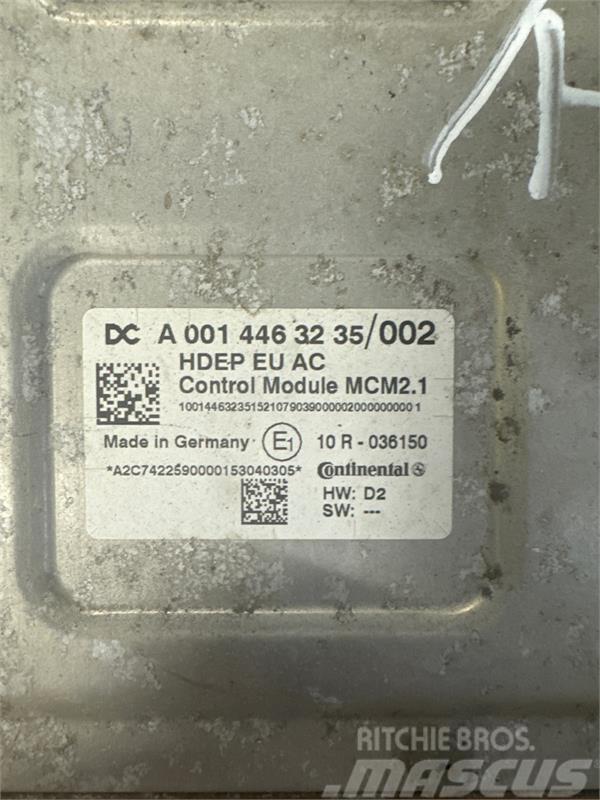 Mercedes-Benz MERCEDES ECU MCM2 A0014463235 Componentes electrónicos