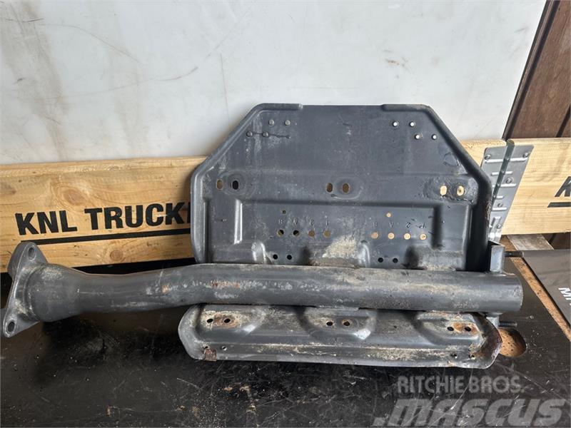 Scania  MUADGUARD BRACKET RH 2054584 Frenos