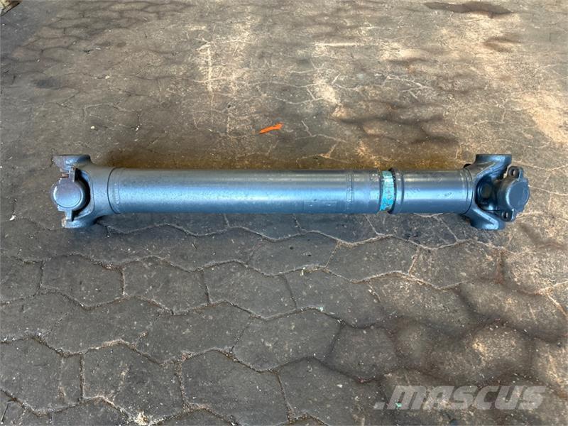 Scania  PROPSHAFT 1758533 P500 57CM Otros componentes