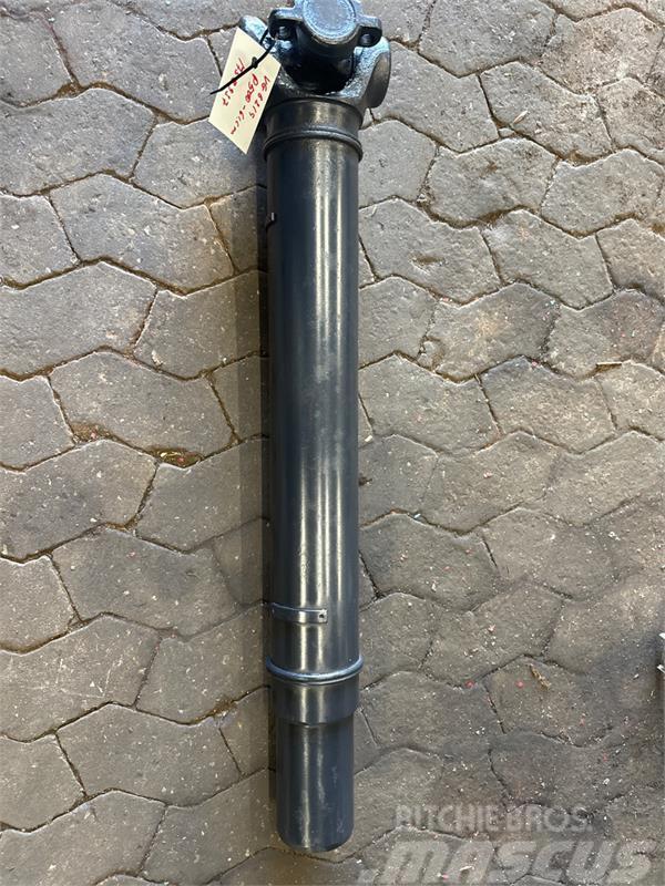 Scania  PROPSHAFT P500 61 / 1758537 Otros componentes