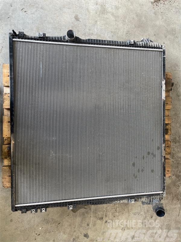 Scania RADIATOR 2439723 Otros componentes