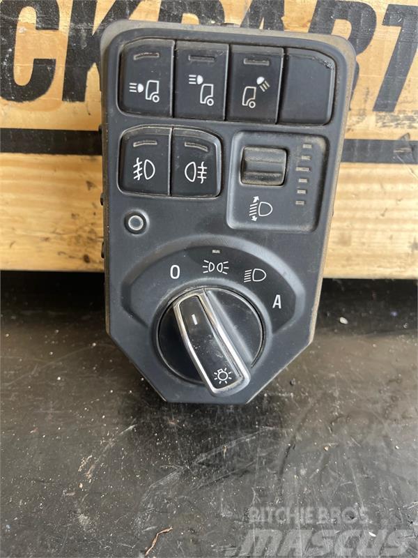 Scania  SWITCH CONTROL UNIT 2673075 Otros componentes