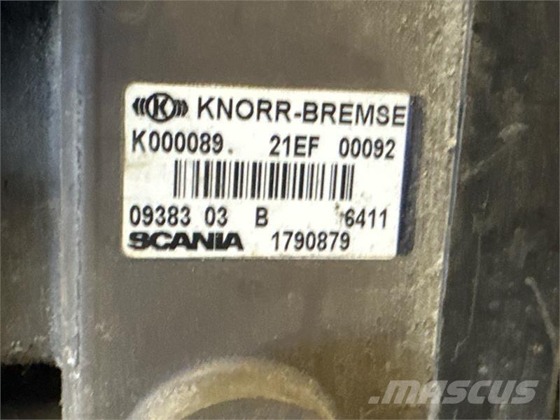 Scania  TRAILER CONTROL MODULE 1790879 Radiadores