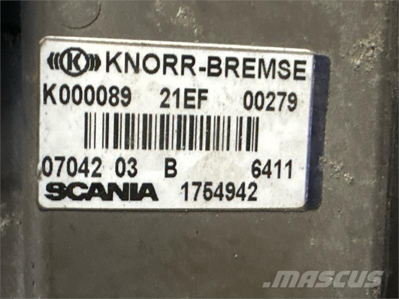 Scania  TRAILER CONTROL MODULE 1754942 Radiadores