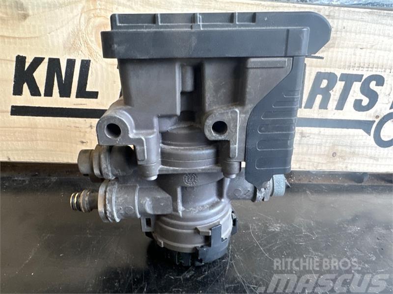 Scania  VALVE  2447827 Radiadores